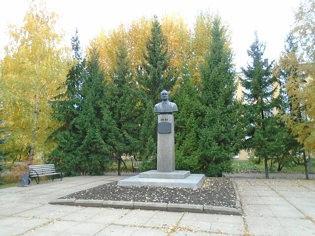 Памятник Котельникову